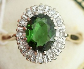 LOT 585