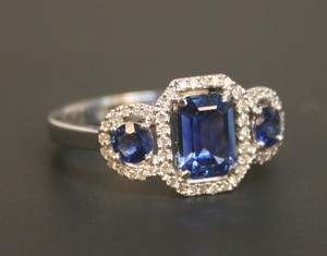 LOT 595