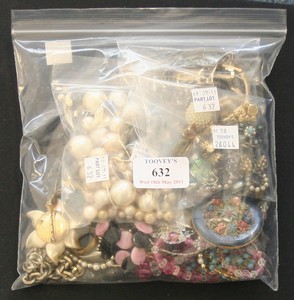 LOT 632