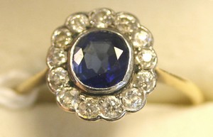 LOT 559