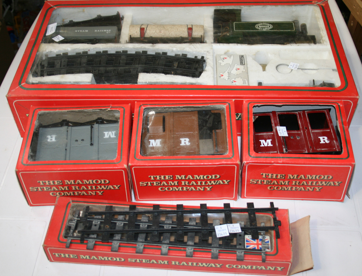 A Mamod Gauge O Live Steam Goods Train Set Comprising 0 4 0 Locomotive 