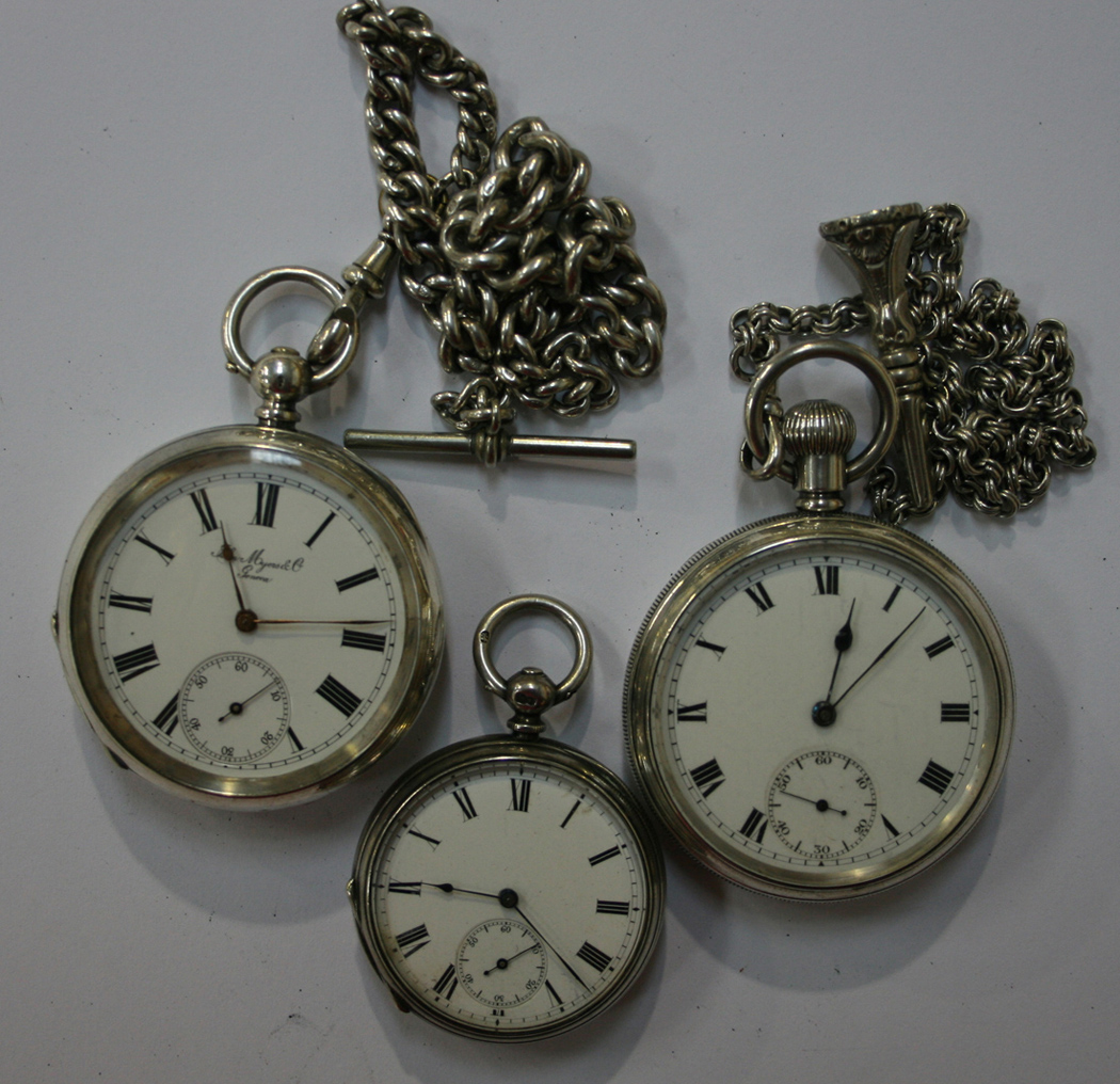 A silver cased keyless wind open-faced gentleman's pocket watch, with a ...