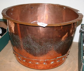 LOT 884