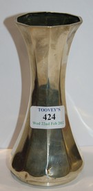 LOT 424