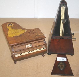 LOT 2724