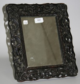 LOT 1042