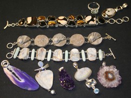 LOT 636