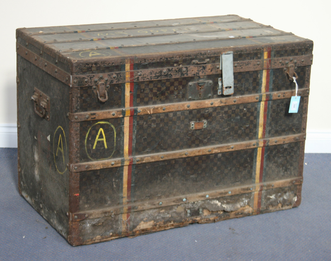 26,000 for Louis Vuitton Trunk – Toovey's Blog