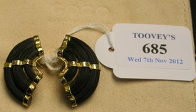 LOT 685