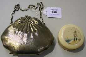 LOT 890