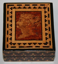 LOT 898