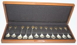 LOT 334