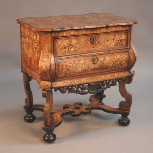 LOT 2285