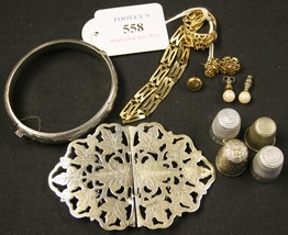 LOT 558