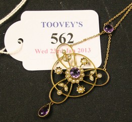 LOT 562