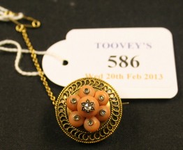 LOT 586