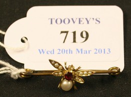 LOT 719