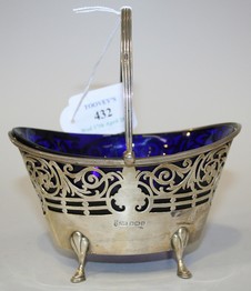 LOT 432