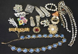 LOT 706
