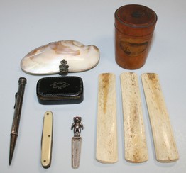 LOT 892