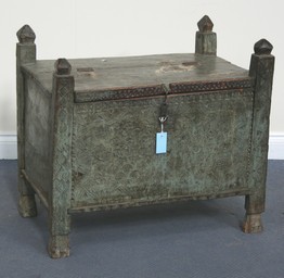 LOT 2174