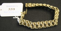 LOT 559