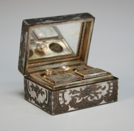 LOT 855
