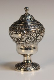 LOT 475