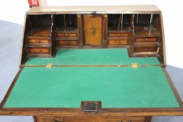 LOT 2239
