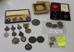 LOT 894