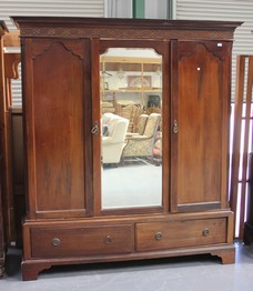 LOT 2207