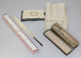 LOT 858