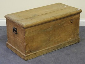 LOT 2208