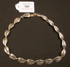 LOT 589