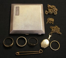 LOT 698