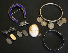 LOT 684