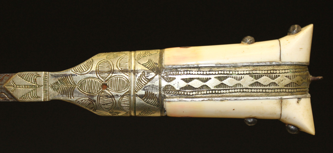 Antique Indian Old I*R Hilt Wootz Blade Handcrafted Pesh Kabz Dagger Gupti  Knife