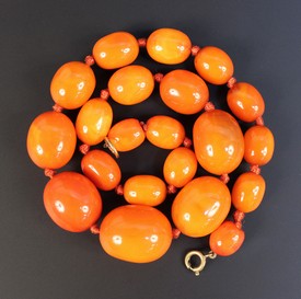 LOT 744
