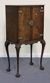 LOT 2081