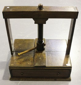 LOT 453