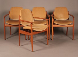 LOT 810