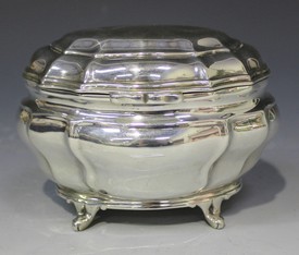 LOT 389