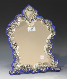 LOT 423