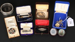 LOT 674