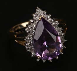 LOT 695