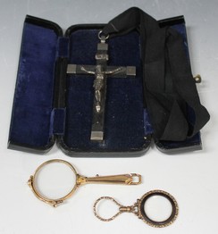LOT 829