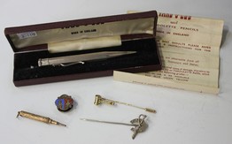 LOT 831
