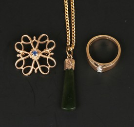 LOT 561