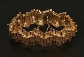 LOT 564