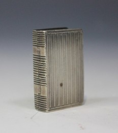 LOT 424
